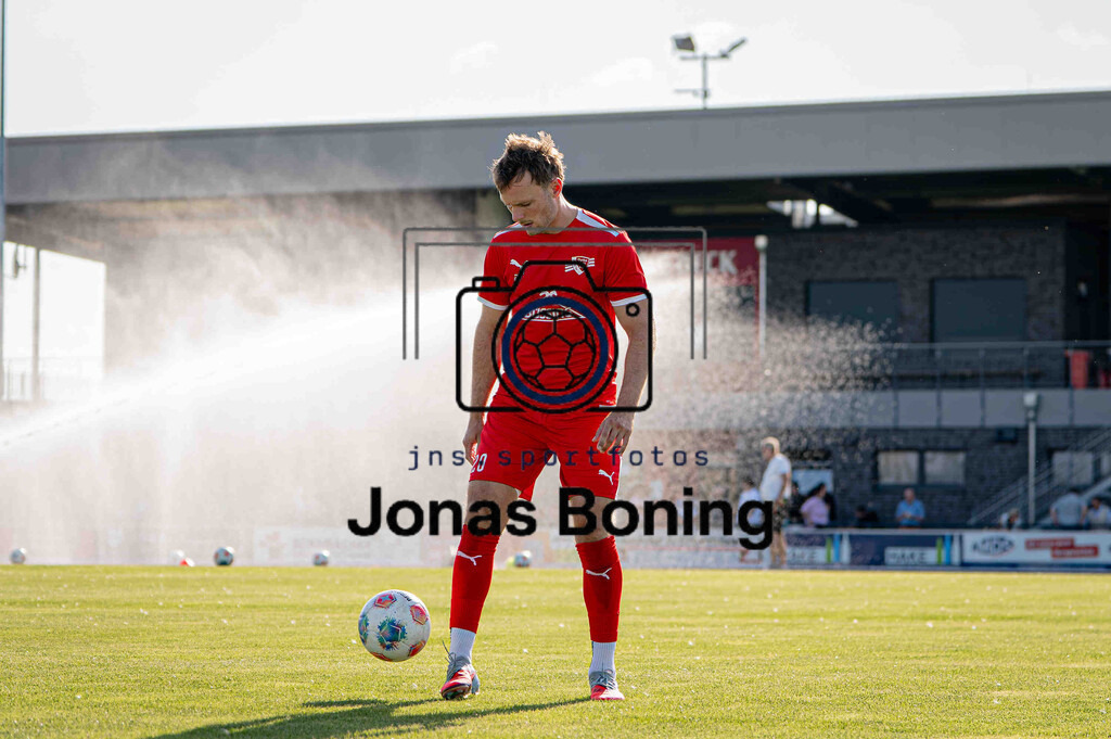 Fußball I Herren I Saison 2026-2027 I Testspiel I VfL Oythe - BSV Kickers Emden I 00040 | jns.sportfotos - Realisiert mit Pictrs.com