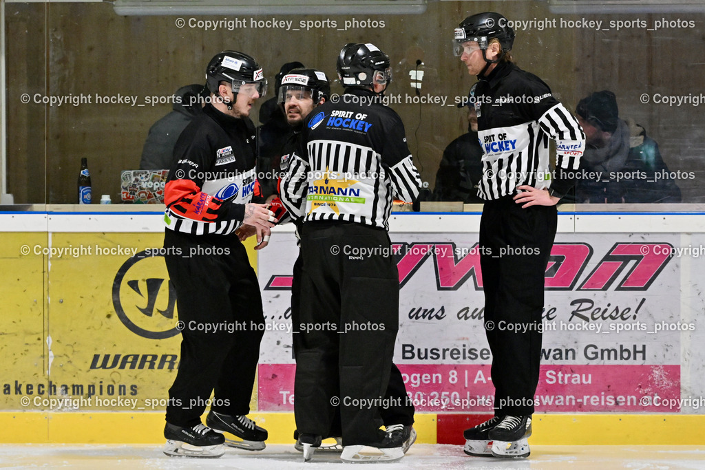 Lendhafen Seelöwen vs. Spartans Althofen | Wucherer Gerald Referee, Widmann Florian Referee, Franzel Reinhard Referee, Pirsch Christoph Referee, Lendhafen Seelöwen vs. Spartans Althofen, Lendhafen Seelöwen vs. Spartans Althofen am 14.02.2025 in Ferlach (HTC Eishalle Ferlach), Austria, (Photo by Bernd Stefan)