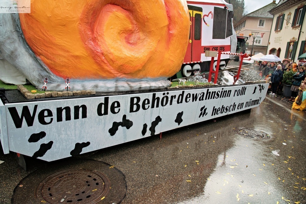 Fasnacht _24-250-RA | Fotoblog Schwarzwald, Foto Blog Wiesental, Pfaffenberg, Winterzauber, Zeller Bergland, Zell im Wiesental, Fotoblog Wiesental, Landschaftsfotos, Bilder Wiesental, Natur, Naturbilder, Fastnacht, Zeller Fastnacht, Zeller Fasnacht, Zeller Bergland, Belchen, - Realisiert mit Pictrs.com