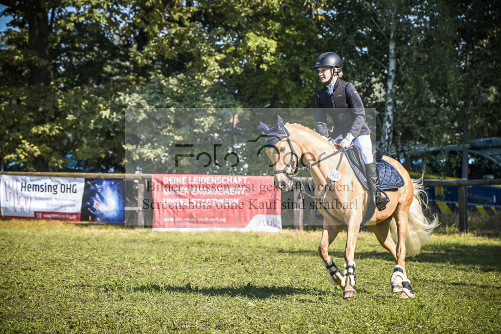 DOS_0764 | Entdecke hochwertige Reitturnierfotos von Foto Oger. Professionell, emotional und authentisch – jetzt Lieblingsmomente im Shop bestellen. - Realisiert mit Pictrs.com