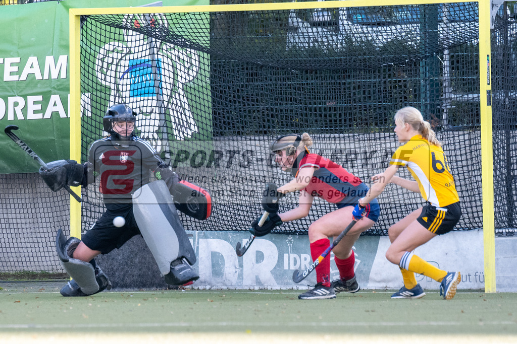 SFE_20231021_0115 | Deutsche Meisterschaft Weibliche U16 Halbfinale Düsseldorfer HC - Harvestehuder THC am 21.10.2023 in Köln (Düsseldorfer Hockeyclub 1905 e.V.), Photo: Stephan Fehrmann 2023 (Sports-Gallery)