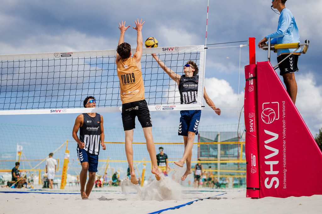Beachvolleyball I Saison 2026 I Deutsche Meisterschaft U19 I 1. Tag | Jasper Lorenz Fotografie - Realisiert mit Pictrs.com