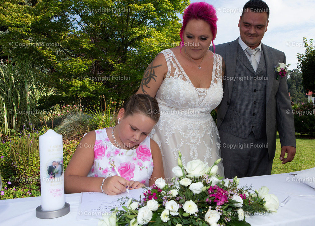 KERSTINFREDYHOCHZEIT_260822_128 | bilder, linz, photo, foto, fussball, sport, fotolui, bundesliga