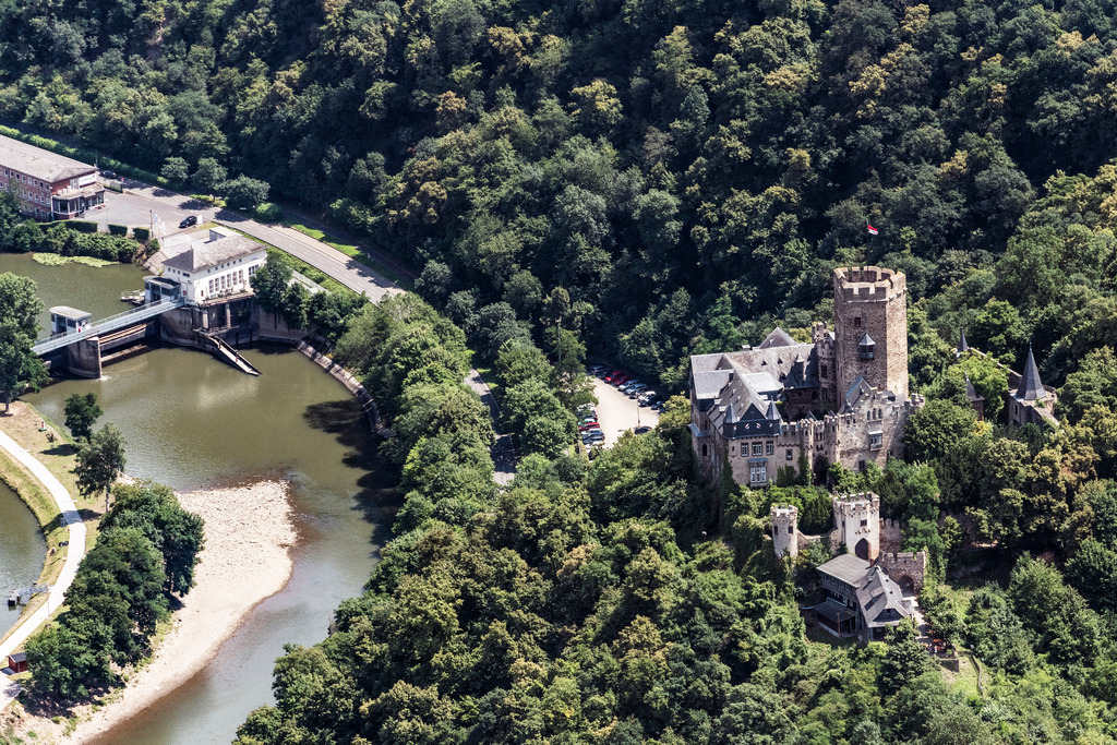 dr__dsc5892.jpg | LAHNSTEIN 27.06.2018 Burganlage des Schloß " Burg Lahneck " in Lahnstein im Bundesland Rheinland-Pfalz, Deutschland. Weiterführende Informationen bei: Burg Lahneck. // Castle of Schloss " Burg Lahneck " in Lahnstein in the state Rhineland-Palatinate, Germany. Further information at: Burg Lahneck. Foto: Daniel Reiter