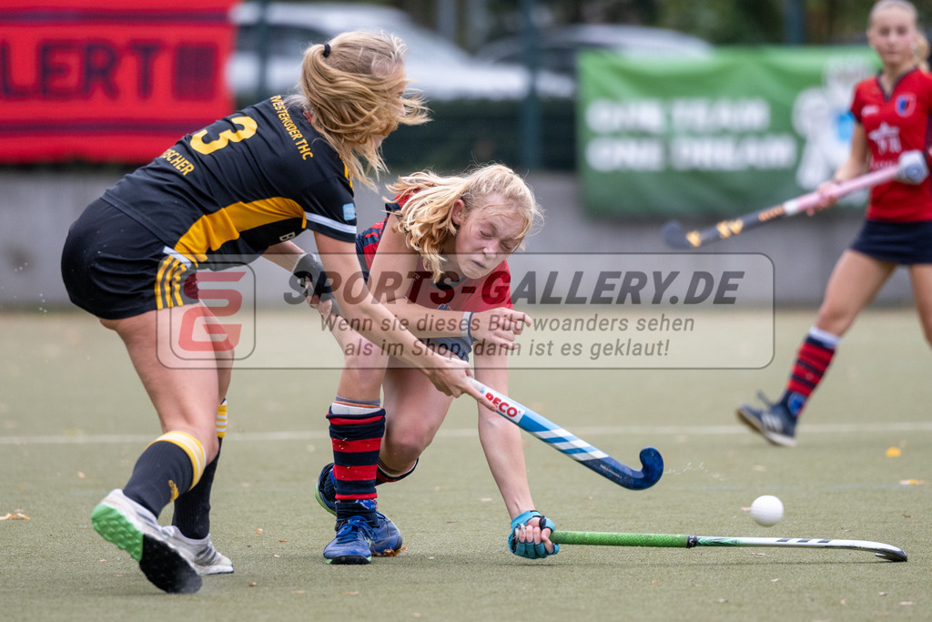 SFE_20231022_0067 | Deutsche Meisterschaft Weibliche U16 Finale Berliner HC - Harvestehuder THC am 22.10.2023 in Köln (Düsseldorfer Hockeyclub 1905 e.V.), Photo: Stephan Fehrmann 2023 (Sports-Gallery)