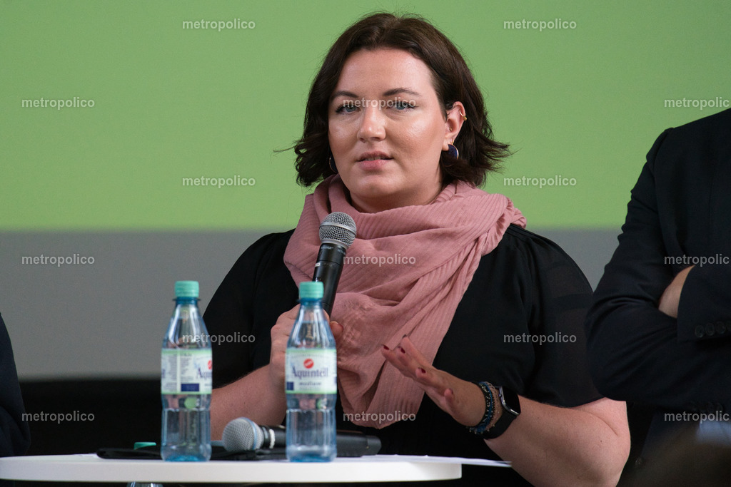 Daniela Ordowski (2) | Metropolico