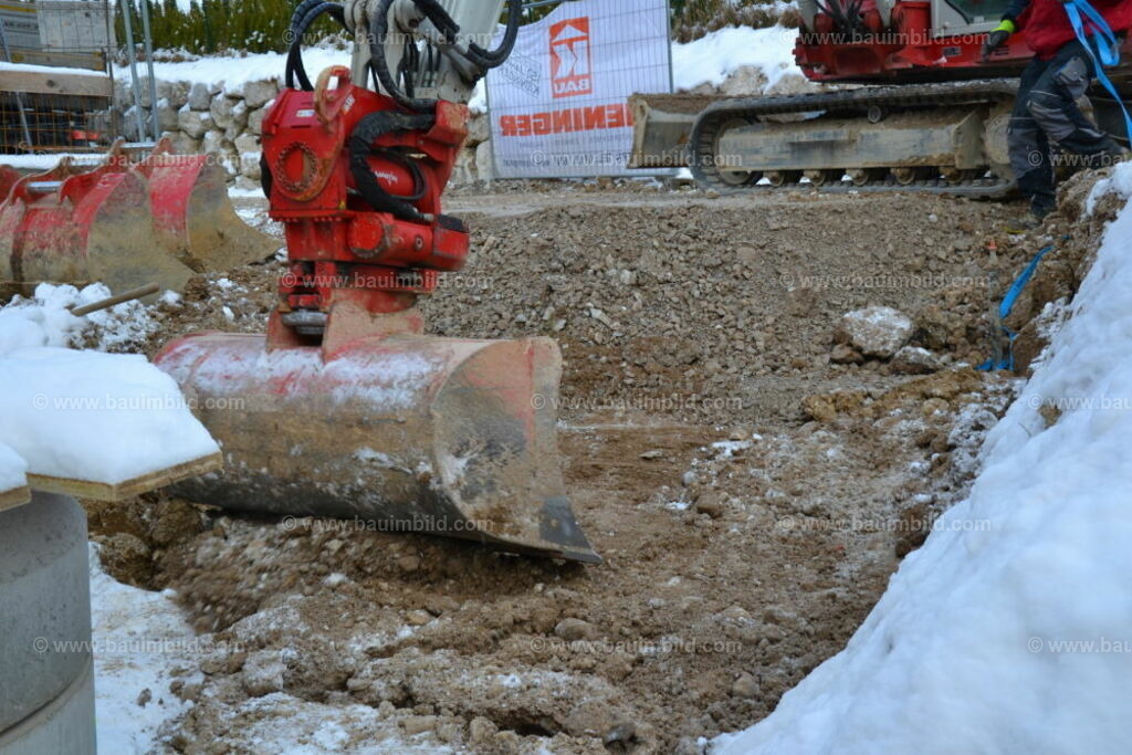 bib-lg02-erdarbeiten-0208 | Nach LV-Leistungsgruppen sortierte Detailfotos über den Bau eines Hauses. Alle Hausbau-Bilder direkt vom Urheber und Autor der Website Haus-Selber-Bauen.com