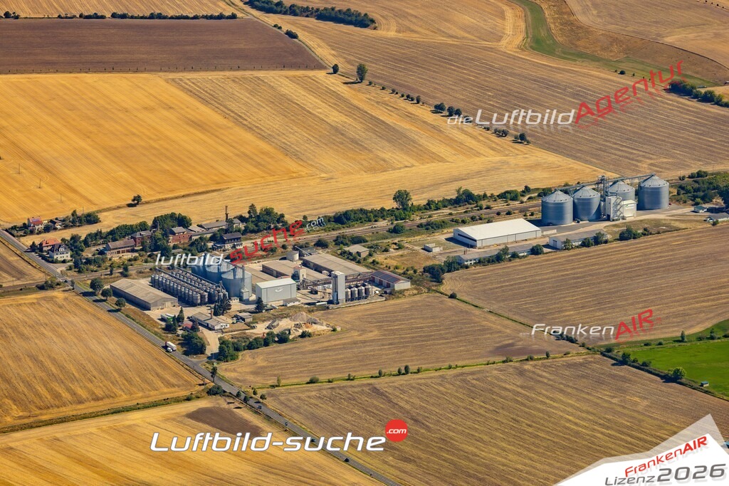 Die Luftaufnahme Reisdorf - Bad Sulza wurde 2022 vom Flugzeug aus (keine Drohne) erstellt. Hohe Auflösung -für große Poster und Wandbilder geeignet - Garantiert!