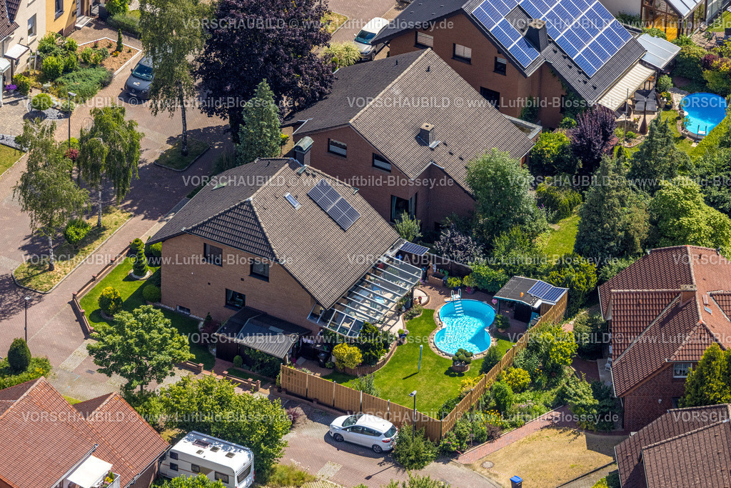 Hamm240706827 | Luftbild, Wohngebiet Wohnsiedlung Wohnhaus mit Pool, Schäferstraße Ecke Vogels Spitze, Uentrop, Hamm, Ruhrgebiet, Nordrhein-Westfalen, Deutschland