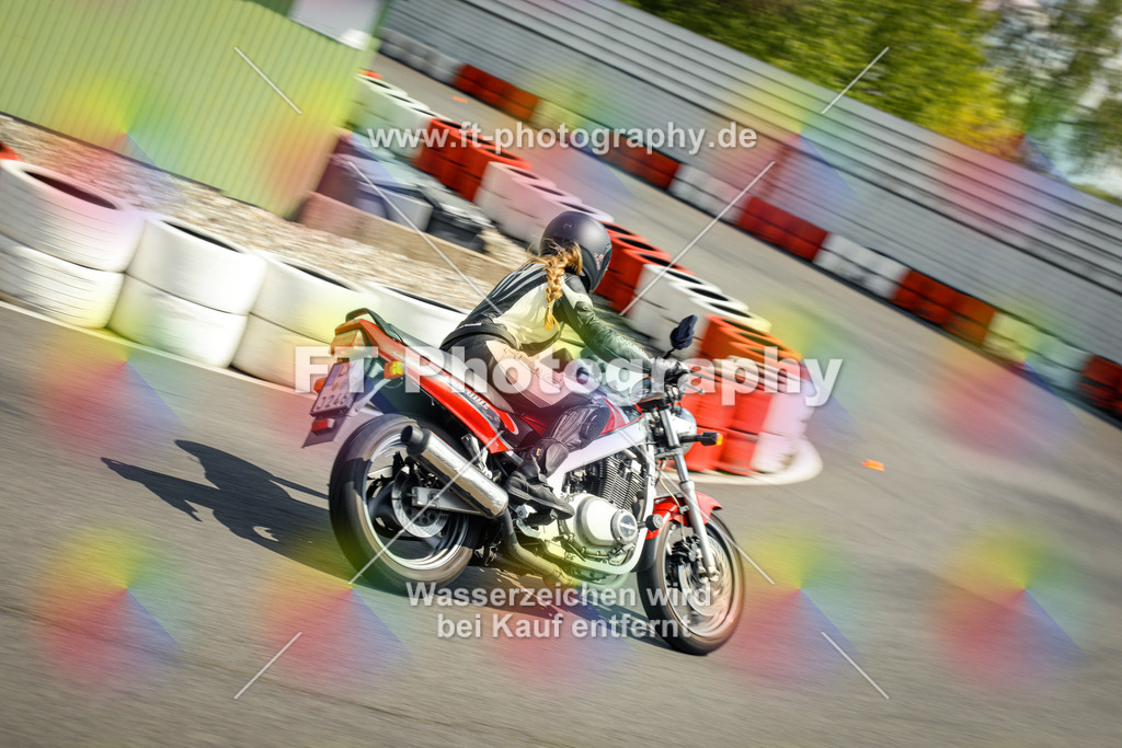 OBK_Mai_Martina_Markus-11166 | Hier findet Ihr Bilder von Touristenfahrten auf der Nürburgring Nordschleife oder von anderen Veranstaltungen die ich besucht habe. Viel Spass beim Durch Schauen 