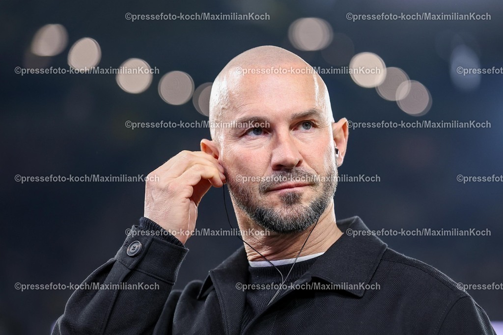 BVB07122501003 | 07.12.2025, Fußball, Borussia Dortmund - TSG 1899 Hoffenheimt, 1. Fußball Bundesliga, 13. Spieltag, Signal Iduna Park, Saison 2025 2026: Cheftrainer Christian Ilzer (TSG Hoffenheim #hc)  DFB regulations prohibit any use of photographs as image sequences and or quasi-video.