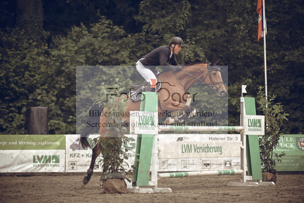 20240530-DOS_3314 | Entdecke hochwertige Reitturnierfotos von Foto Oger. Professionell, emotional und authentisch – jetzt Lieblingsmomente im Shop bestellen.Deutschlandweite Turnierfotografie. - Realisiert mit Pictrs.com