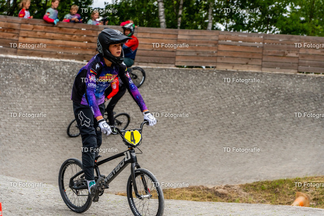 BayBMX2026-04918 | Fotogalerie von Thomas Dettweiler mit Eventbildern und lizenzfreien Fotos. Perfekt als Wandbild, für Büro, Website oder private Nutzung. - Realisiert mit Pictrs.com