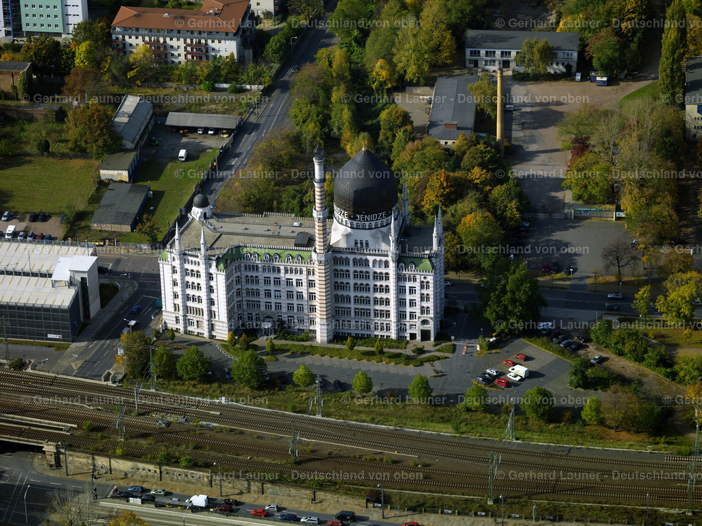 2888119 | Yenidze, DresdenDie Yenidze ist eine ehemalige Zigarettenfabrik in Dresden, heute als Bürogebäude genutzt
