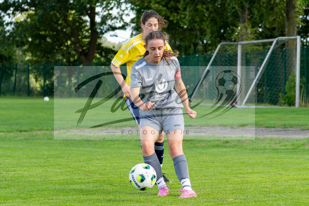 20260906_RULSVK_0076 | Fußball, Frauen:   beim Spiel der Kreisliga zwischen SG Rulle/Haste vs. SV Kettenkamp am 06.09.2026 im Stavermann-Sportpark in Rulle/Wallenhorst, Deutschland.(Foto von Nico Paetzel) - Realisiert mit Pictrs.com