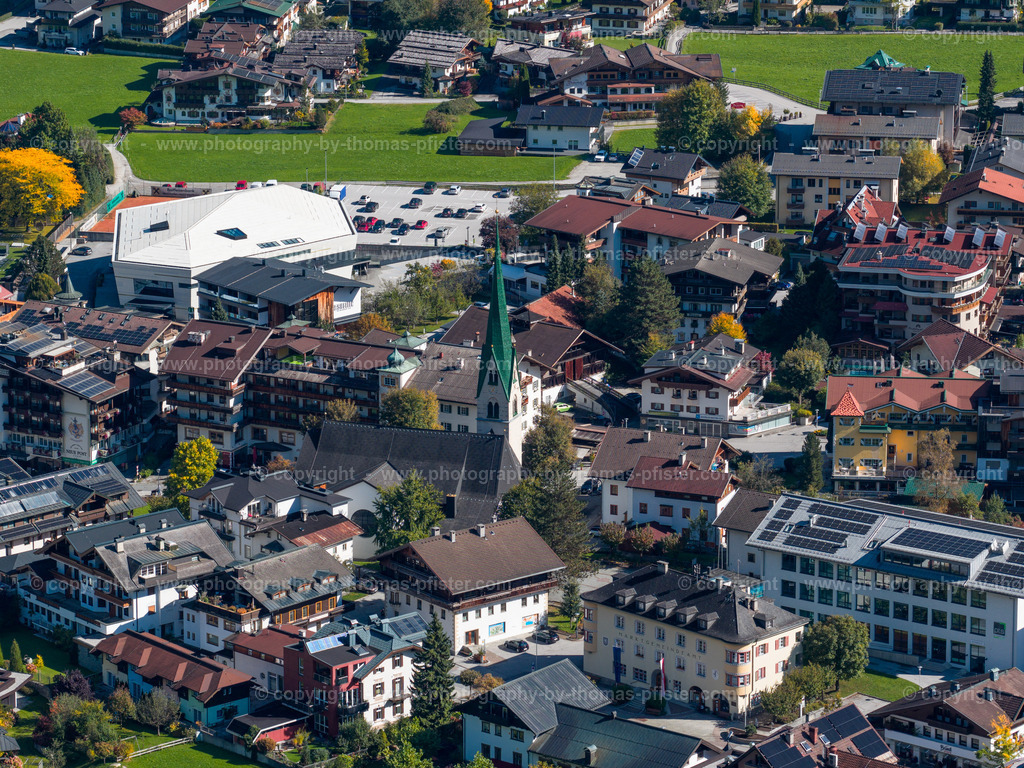 Mayrhofen Herbst  copyright  Thomas Pfister-3 | PHOTOGRAPHY BY THOMAS PFISTER
