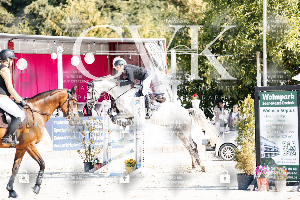 CK902345 | Turnierfotografie Pferdefotografie Trier Rheinland-Pfalz Pferdesport Reitsport Tierfotografie Sportfotografie Pferdevideo Pferdevideografie Equestrianvideography equestrianphotography  - Realisiert mit Pictrs.com