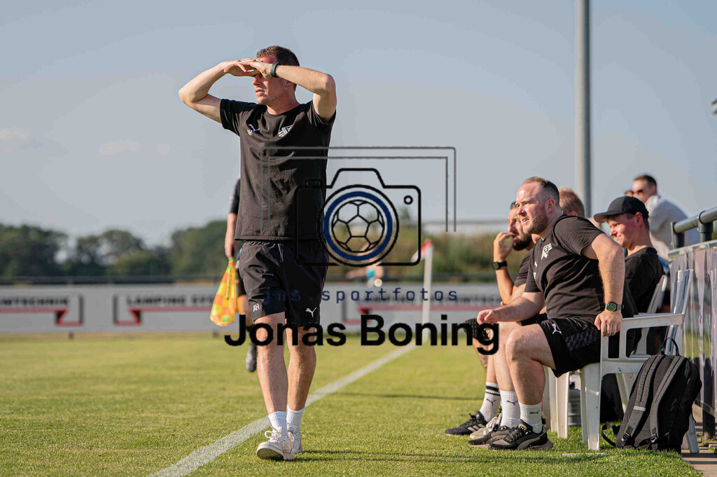 Fußball I Herren I Saison 2026-2027 I Testspiel I VfL Oythe - BSV Kickers Emden I 00403 | jns.sportfotos - Realisiert mit Pictrs.com
