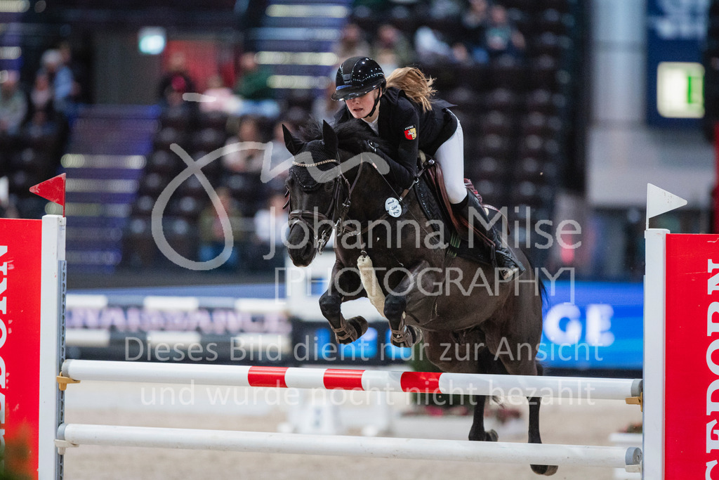 240119_Leipzig_PonyTrophy-593 | Deine schönsten Turniermomente als professionelle Fotos! Entdecke hochwertige Pferdesport-Fotografie im Online-Shop. Jetzt Fotos finden & bestellen!