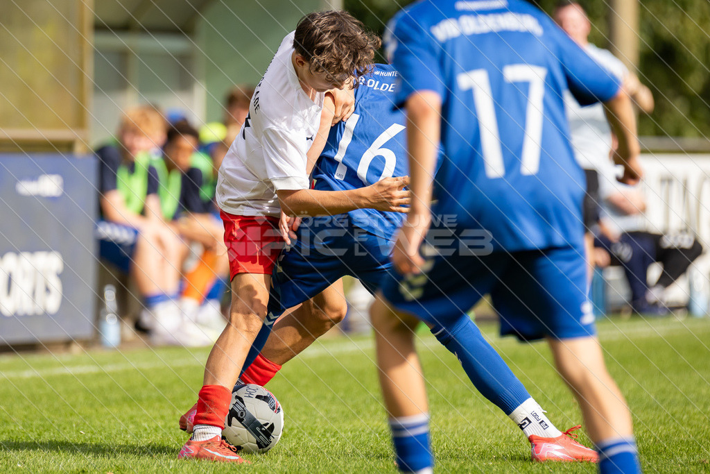 20250920_Picselweb-Fotografie_1R3_1182 | JFV D/A &amp; Stade - VfB Oldenburg0:1 VfB no70:2 VfB no70:3 VfB JFV Eigentor0:4 VfB no70:5 VfB no71:5 JFV no3 Jaric Jimenez-Voss2:5 JFV no9 Janko Sylvester3:5 JFV no16 Damian Elias Mihro Burekovic - Realisiert mit Pictrs.com