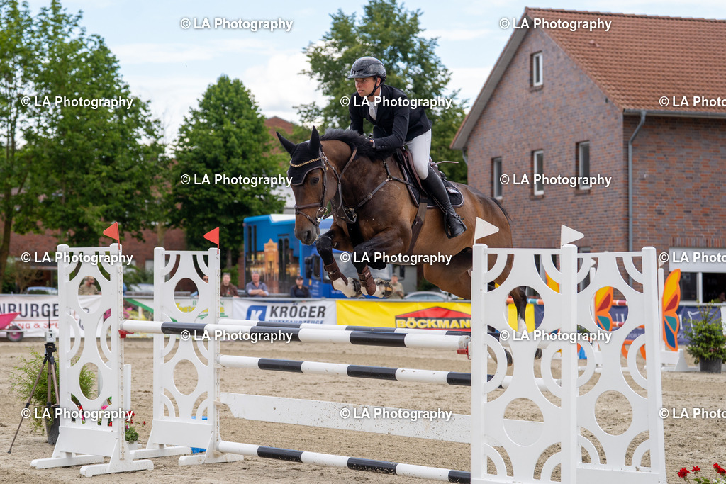 DSC06395 | Entdecke einzigartige Turnierfotos und persönliche Pferde- und Hundeportraits bei LA Photography. Für jeden Reiter und Pferd das perfekte Bild! Stöbere jetzt! - Realisiert mit Pictrs.com