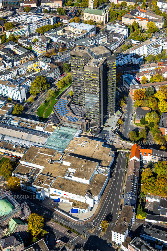 Essen251003436Mitte | Luftbild, Rathaus Stadt Essen mit Solaranlage, Rathausgalerie Einkaufszentrum, Stadtkern, Essen, Ruhrgebiet, Nordrhein-Westfalen, Deutschland
