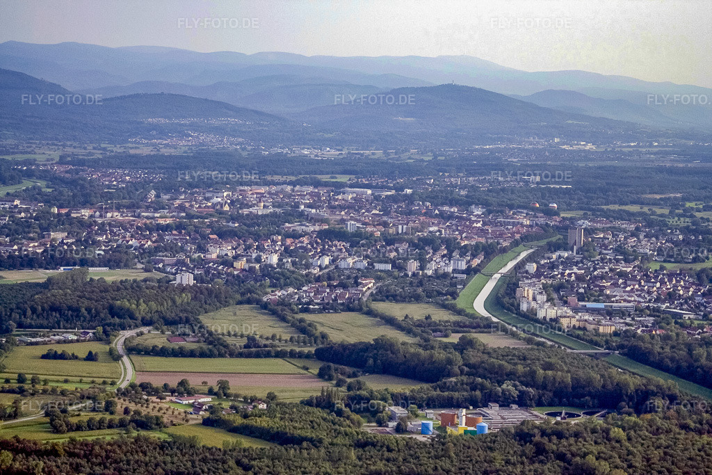 Luftbild: Ortsansicht von Nordwesten in Rastatt im Bundesland Baden-Württemberg in Deutschland. Foto: IMG_3854.jpg vom 10.09.2006 durch Werner Riehm/FLY-FOTO.de