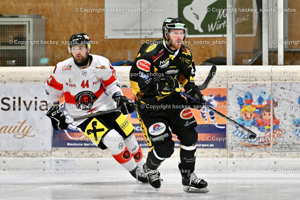 EC MET PHOTOVOLTAIK HORNETS SPITTAL vs. EV ZELTWEG MURTAL LIONS | #12 Glavic Gasper EC Hornets Spittal, #44 Selan Maks EV ZELTWEG MURTAL LIONS, EC MET PHOTOVOLTAIK HORNETS SPITTAL vs. EV ZELTWEG MURTAL LIONS, EC MET PHOTOVOLTAIK HORNETS SPITTAL vs. EV ZELTWEG MURTAL LIONS am 08.02.2026 in Spittal an der Drau (Eissportzentrum Spittal), Austria, (Photo by Bernd Stefan)