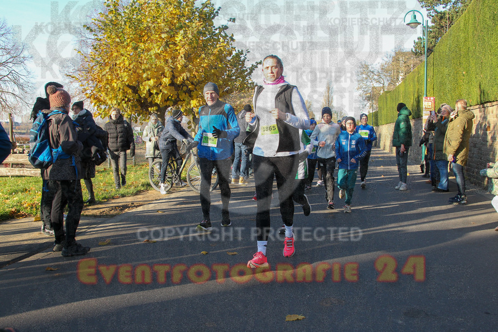 241201_1034_EV4_9466 | Sportfotografie im Rhein-Sieg Kreis, Köln, Bonn, NRW, Rheinland Pfalz, Hessen, etc. Unser Tätigkeitsfeld umfasst den Laufsport vom Volkslauf über den Marathon, Duathlon, Triathon bis zum Ultralauf wie Kölnpfad Ultra oder Schindertrail.