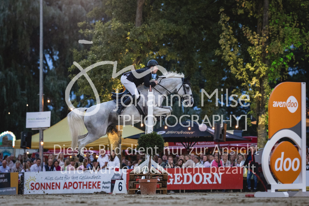 230826_Delbrueck_Barriere-112 | Deine schönsten Turniermomente als professionelle Fotos! Entdecke hochwertige Pferdesport-Fotografie im Online-Shop. Jetzt Fotos finden & bestellen!