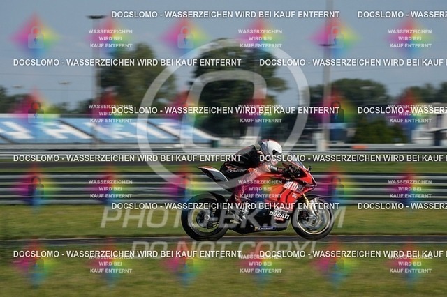 2025_07_19_PBK_26064 | Sportfotografie; SlowMotion; Video; Rennstrecke; Hafeneger; Speer; Racing; RSE; BMW; CBO; Trackday; Motorsportarena; Hockenheimring; Brno; Most; Barcelona; Valencia