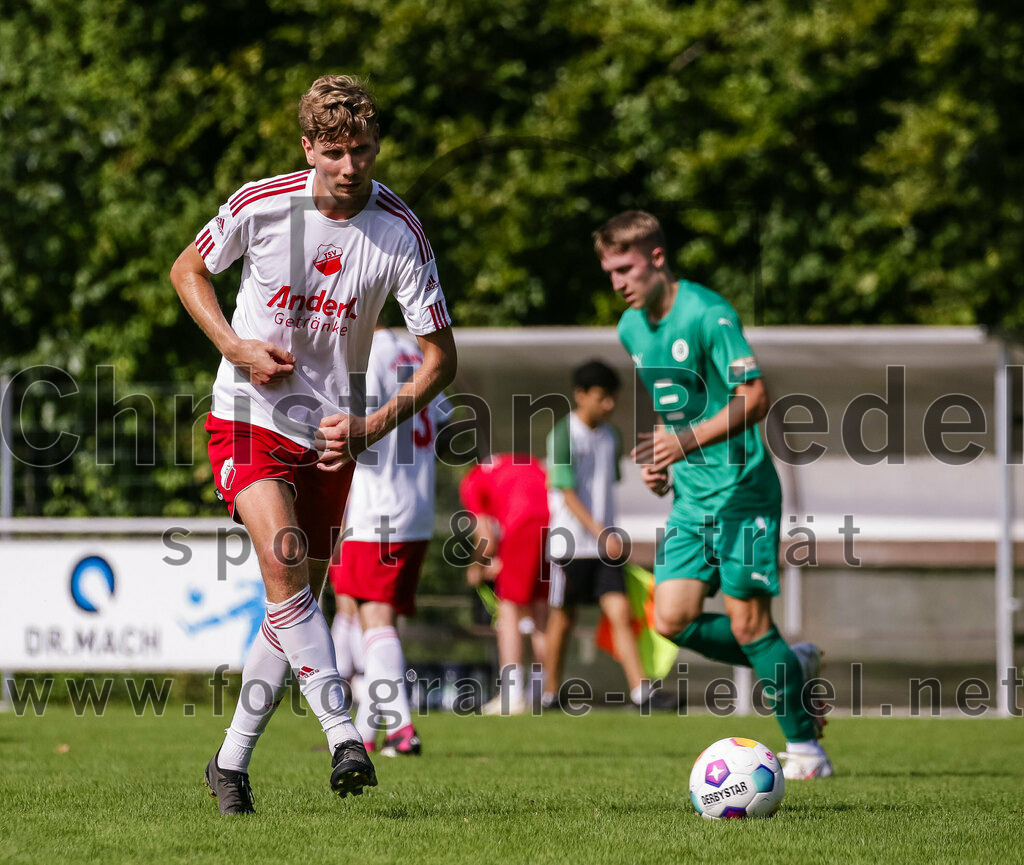 2023-08-26_057_TSV_Ebersberg_gegen_TSV_Oberpframmern | Ebersberg, Deutschland, 26.08.2023:
Fußball, Kreisliga 2023 / 2024, 2. Spieltag, TSV 1877 Ebersberg gegen TSV Oberpframmern, Endergebnis: 5:1

Anton Tristl (TSV Oberpframmern, #5)

Foto: Christian Riedel / fotografie-riedel.net