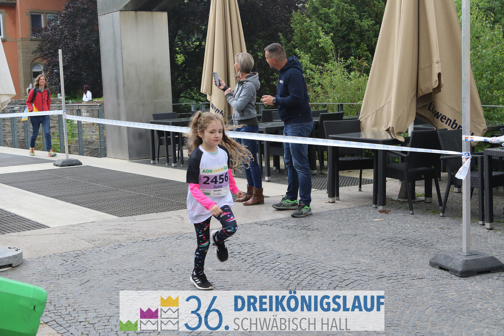 AOK Junior Cup 400m | 3Königslauf 2022 AOK Junior Cup 400m - Realisiert mit Pictrs.com