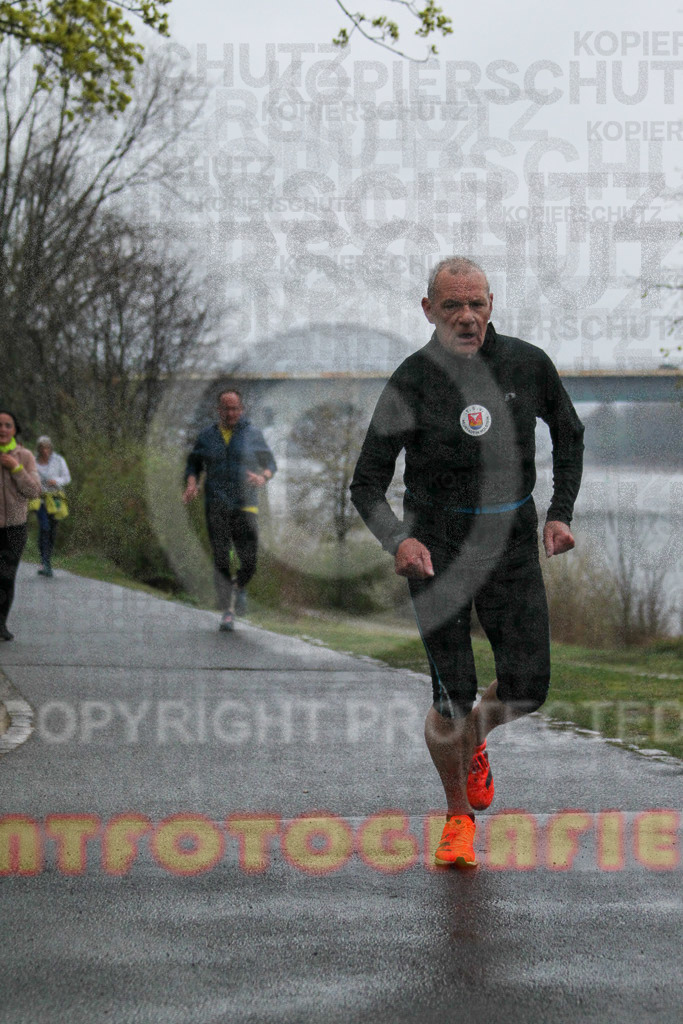 220331_1932_EV4_0113 | Sportfotografie im Rhein-Sieg Kreis, Köln, Bonn, NRW, Rheinland Pfalz, Hessen, etc. Unser Tätigkeitsfeld umfasst den Laufsport vom Volkslauf über den Marathon, Duathlon, Triathon bis zum Ultralauf wie Kölnpfad Ultra oder Schindertrail.