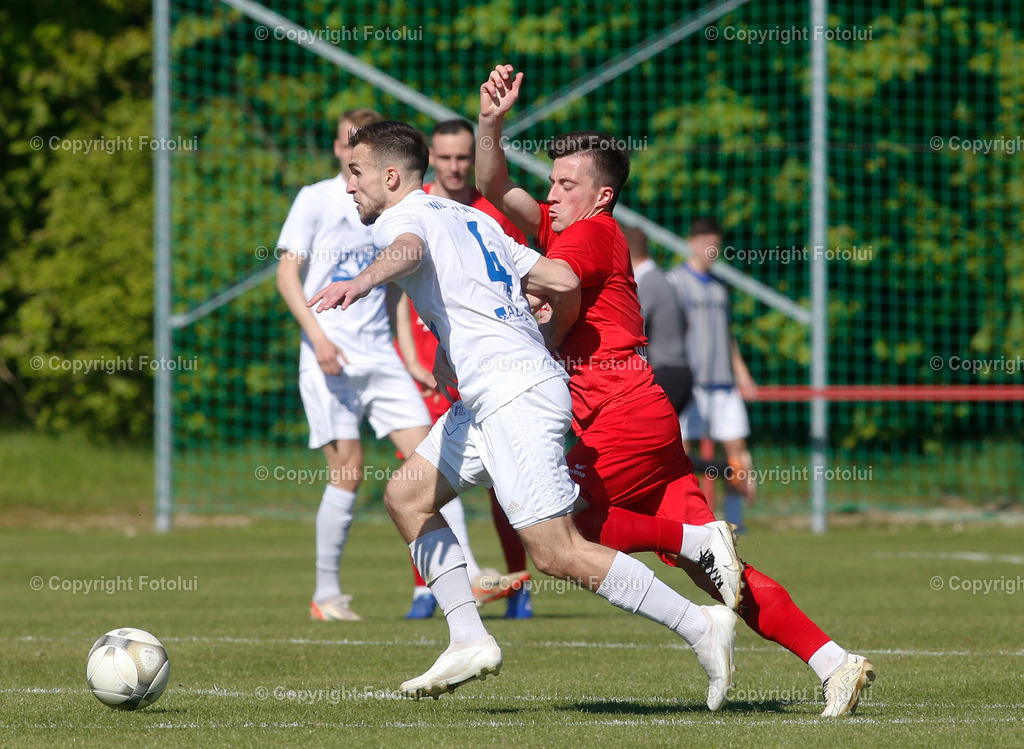 A_LUI_27042024_24 | SPORT,FUSSBALL,LT1 OOE LIGA ASKOE OEDT-UNION EDELWEISS LINZ 27.04.2024 IM BILD:LUKAS PAULIK (OEDT) UND SALDIN PEZIC (EDELWEISS) FOTO:FOTOLUI