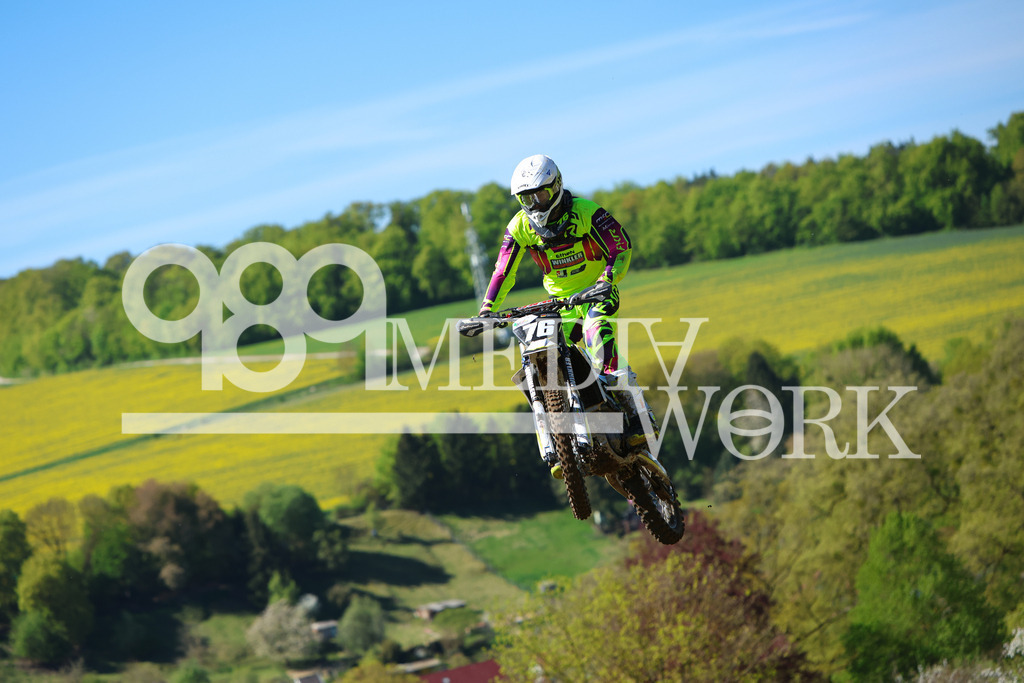 5E6A5825 | 989 MEDIAWORK