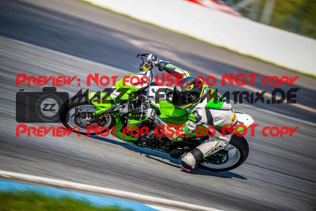 MaZZes_FotoMatrix_220923_7791 | TWIN CUP