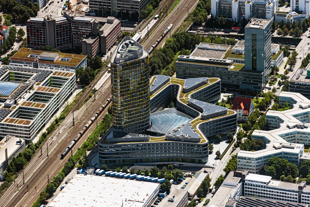 dr__0031629.jpg | MüNCHEN 09.08.2019 Hochhaus- Ensemble ADAC Zentrale im Ortsteil Sendling-Westpark in München im Bundesland Bayern, Deutschland. Weiterführende Informationen bei: ADAC Verlag GmbH,  Ed. Züblin AG,  Karl Westermann GmbH & Co.KG,  NEK ENERGY GmbH,  PERI GmbH Schalung Gerüst Engineering,  Prof. Burkhardt Ingenieure GmbH & Co. KG,  Sauerbruch Hutton,  Stingl GmbH. // High-rise ensemble of ADAC Zentrale in the district Sendling-Westpark in Munich in the state Bavaria, Germany. Further information at: ADAC Verlag GmbH,  Ed. Zueblin AG,  Karl Westermann GmbH & Co.KG,  NEK ENERGY GmbH,  PERI GmbH Schalung Geruest Engineering,  Prof. Burkhardt Ingenieure GmbH & Co. KG,  Sauerbruch Hutton,  Stingl GmbH. Foto: Daniel Reiter