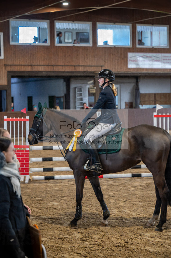 Hallenreittunier Voxtrup 2023 | Entdecke hochwertige Reitturnierfotos von Foto Oger. Professionell, emotional und authentisch – jetzt Lieblingsmomente im Shop bestellen.Deutschlandweite Turnierfotografie. - Realisiert mit Pictrs.com