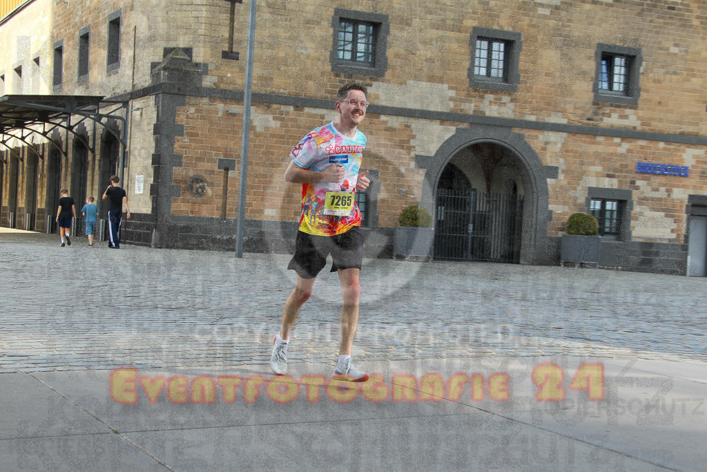 250920_1455_EV4_7565 | Sportfotografie im Rhein-Sieg Kreis, Köln, Bonn, NRW, Rheinland Pfalz, Hessen, etc. Unser Tätigkeitsfeld umfasst den Laufsport vom Volkslauf über den Marathon, Duathlon, Triathon bis zum Ultralauf wie Kölnpfad Ultra oder Schindertrail.
