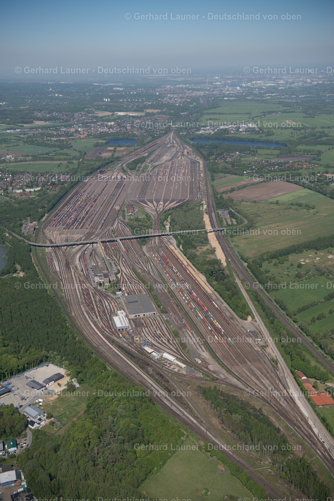 3802382 | Online-Shop für Luftbilder aus Deutschland. Seit über 45 Jahren baut Gerhard Launer das Luftbildarchiv mit unterschiedlichsten Themen stetig weiter aus.