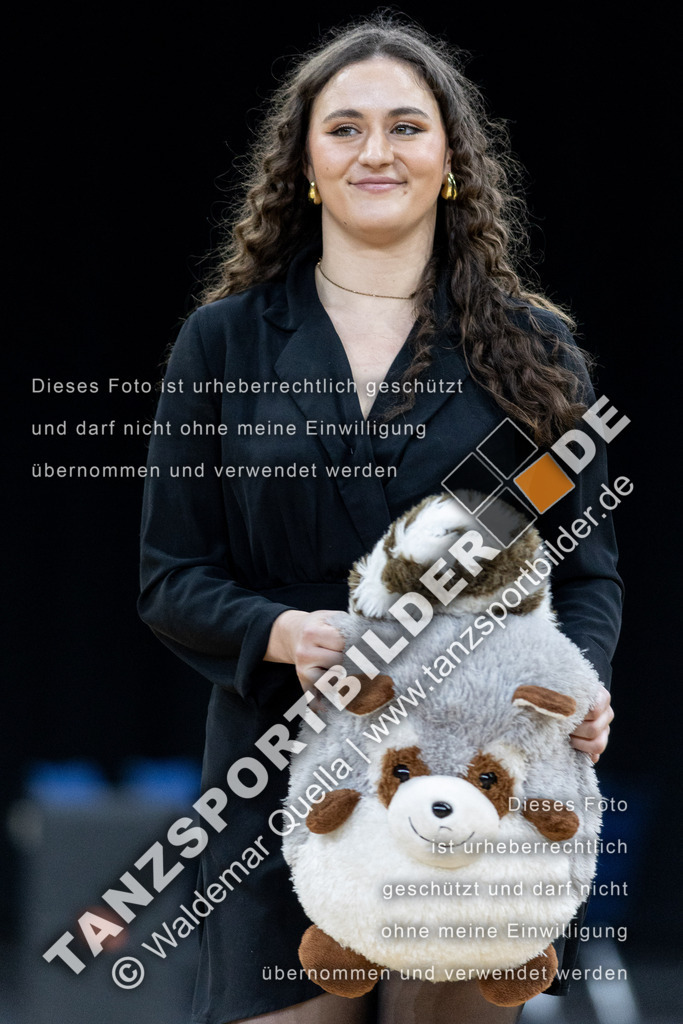 20240310-01411 | Hier finden Sie Tanz Bilder vom Latein und Standard Formationen tanzen. Sportbilder vom Tanzsport. Schöne Fotos und von Weltmeisterschaft, Europameisterschaft, Bundesliga, Regionalliga, Oberliga und Landesliga sowie von GOC Stuttgart, DanceComp, WM Bremen