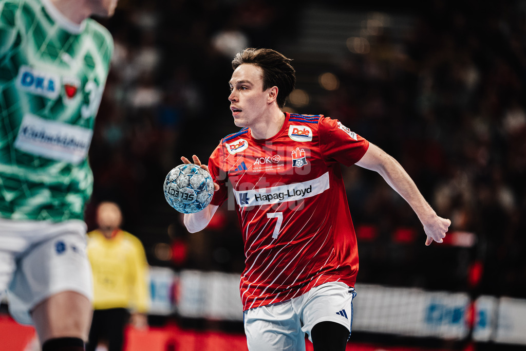 Handball | Männer | Saison 2024/2025 | DAIKIN Handball-Bundesliga | 10. Spieltag || Handball Sport Verein Hamburg vs. Füchse Berlin | 18.11.2024 | Leif Tissier (#7, Handball Sport Verein Hamburg) mit dem Ball