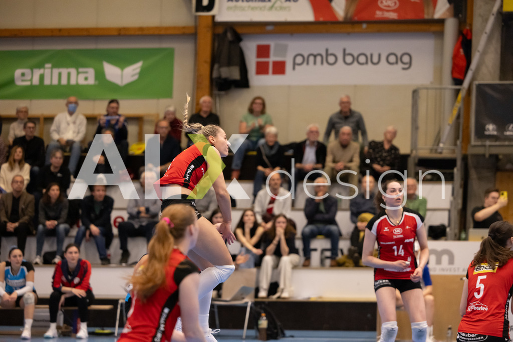 Volleyball I Frauen I Saison 2025-2026 I Volleyball NLA | Women I 1/2 Finals I  VC Kanti Schaffhausen - Sm'Aesch Pfeffingen I 18.03.2026 | 8 Lina-Marie Lieb (DE) (VC Kanti Schaffhausen) – Aussen - Realisiert mit Pictrs.com