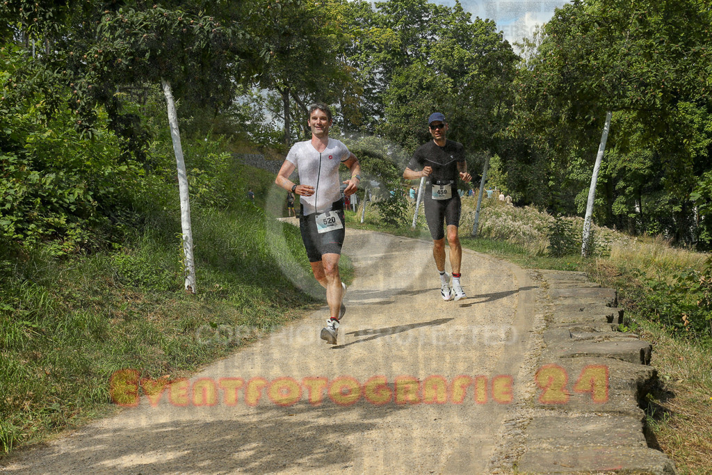 250824_1339_EX1_3172 | Sportfotografie im Rhein-Sieg Kreis, Köln, Bonn, NRW, Rheinland Pfalz, Hessen, etc. Unser Tätigkeitsfeld umfasst den Laufsport vom Volkslauf über den Marathon, Duathlon, Triathon bis zum Ultralauf wie Kölnpfad Ultra oder Schindertrail.