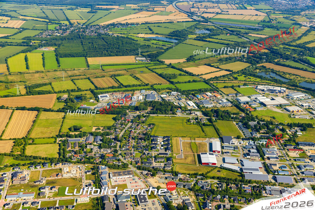 Klassische Luftaufnahme ohne Drohne zeigt:Gottrupelfeld bei Handewitt - Die Luftbildaufnahme wurde 2025 vom UL-Flugzeug heraus erstellt ( keine Drohnenaufnahme ) - Hochauflösende Luftaufnahme -Nicht vergleichbar mit Google Maps oder Satelittenbilder- Die Geschenkidee !Mit Lizenz und Bildrechte bestellbar