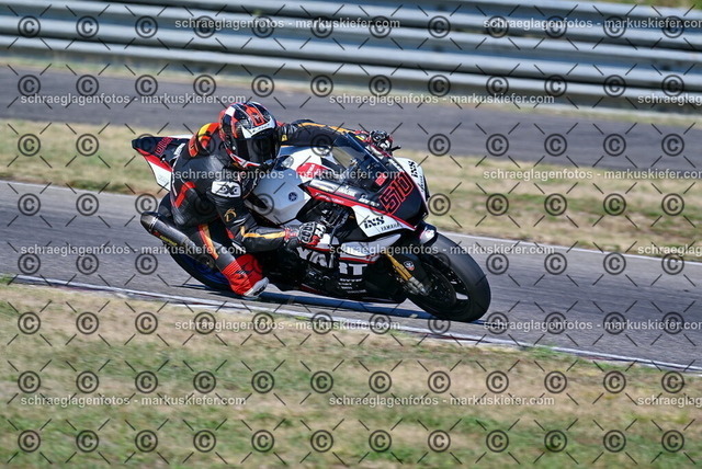 26bt04-0046 | markuskiefer.com - Realisiert mit Pictrs.com