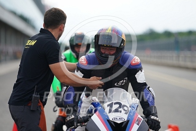 2024_08_02_PBK_10321 | Sportfotografie; SlowMotion; Video; Rennstrecke; Hafeneger; Speer; Racing; RSE; BMW; CBO; Trackday; Motorsportarena; Hockenheimring; Brno; Most; Barcelona; Valencia