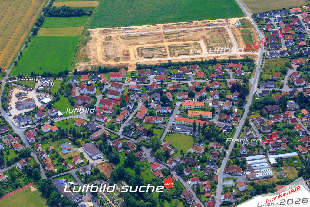 Die Luftaufnahme der Stadt Küps wurde vom UL-Flugzeug heraus erstellt ( keine Drohne )- hohe Auflösung für beste Qualität
