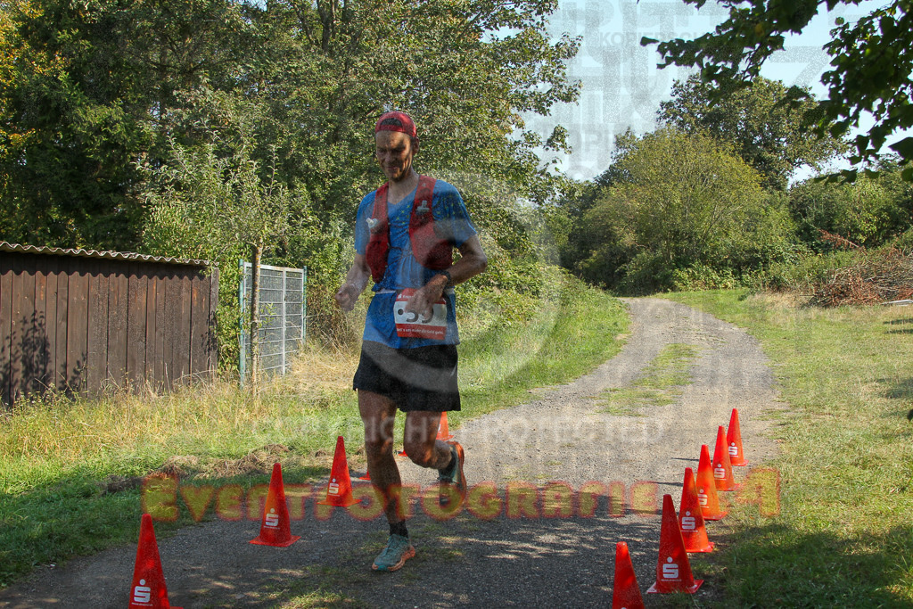 240831_1525_EV4_5990 | Sportfotografie im Rhein-Sieg Kreis, Köln, Bonn, NRW, Rheinland Pfalz, Hessen, etc. Unser Tätigkeitsfeld umfasst den Laufsport vom Volkslauf über den Marathon, Duathlon, Triathon bis zum Ultralauf wie Kölnpfad Ultra oder Schindertrail.